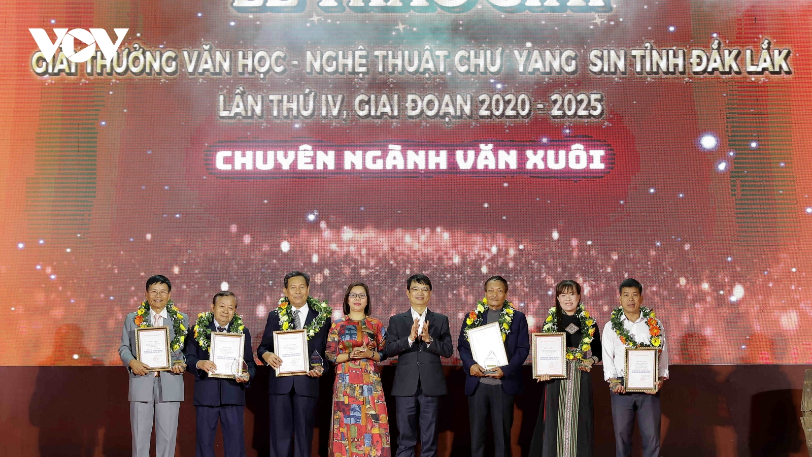 Giải thưởng Chư Yang Sin vinh danh 59 tác phẩm văn học nghệ thuật xuất sắc